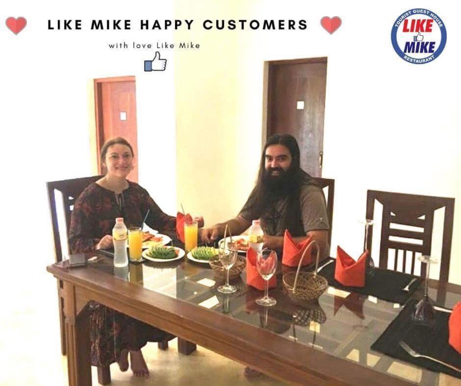 נגומבו Like Mike Tourist Guest House & Restaurant מראה חיצוני תמונה
