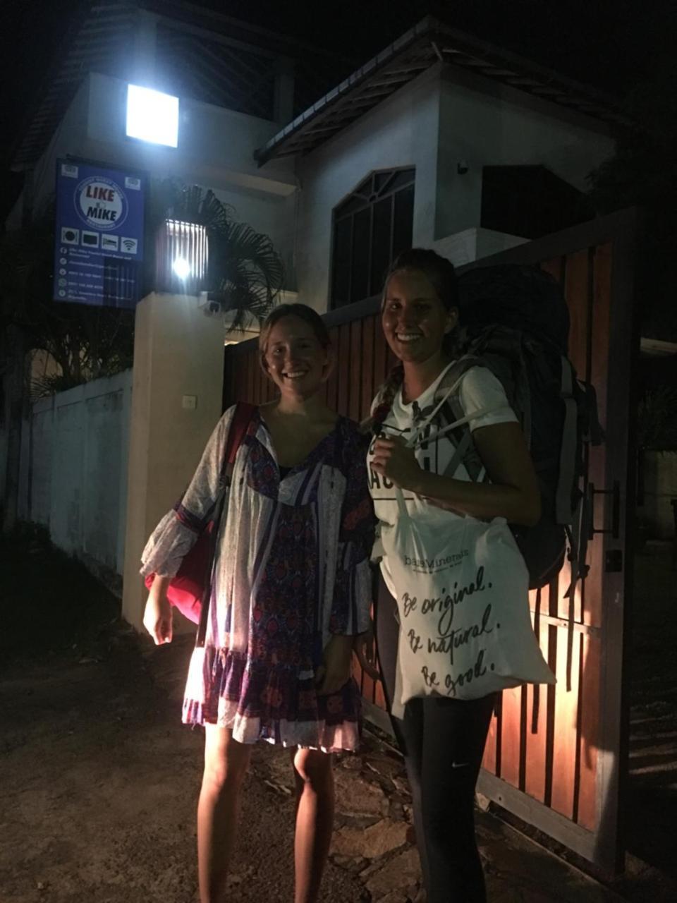 נגומבו Like Mike Tourist Guest House & Restaurant מראה חיצוני תמונה